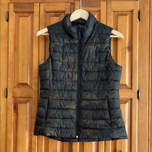 Old Navy Camouflage vest